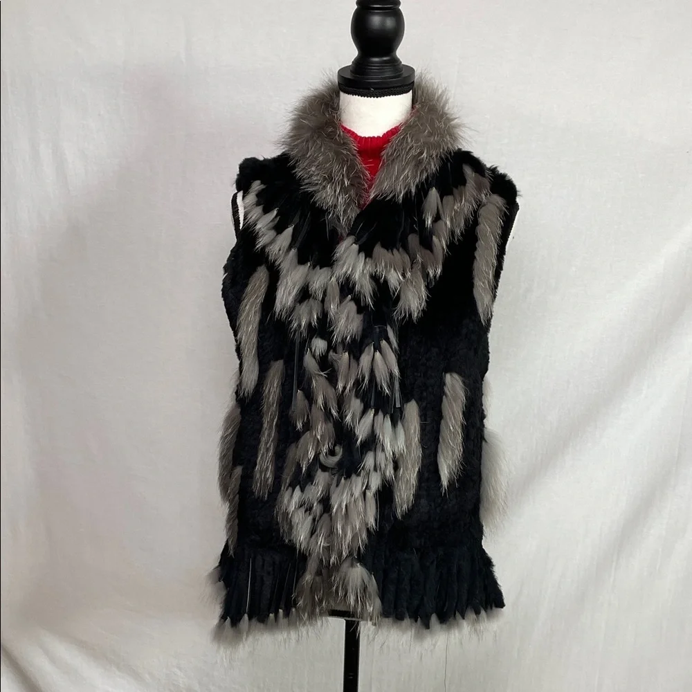 Real genuine knit Fur Trimmed Vest - Picture 6 of 17